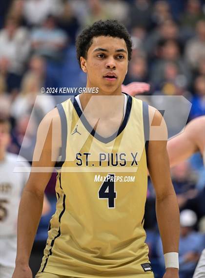 Thumbnail 3 in St. Pius X Catholic @ Marist photogallery.