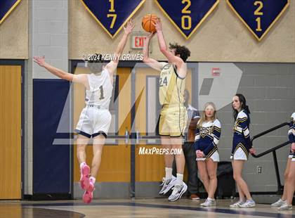 Thumbnail 3 in St. Pius X Catholic @ Marist photogallery.