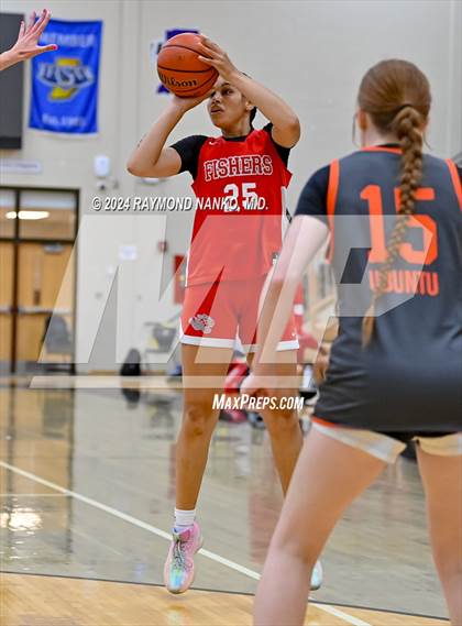 Thumbnail 1 in Fishers vs Silver Creek (IBCA / IHSAA Showcase) photogallery.