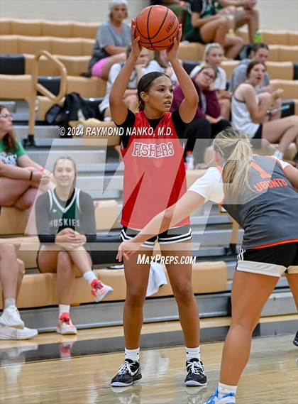 Thumbnail 1 in Fishers vs Silver Creek (IBCA / IHSAA Showcase) photogallery.