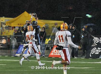 Thumbnail 3 in Bellarmine College Prep vs. Mission Viejo (CIF State Division 1-AA Final) photogallery.