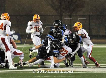Thumbnail 2 in Bellarmine College Prep vs. Mission Viejo (CIF State Division 1-AA Final) photogallery.