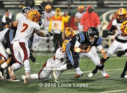 Thumbnail 3 in Bellarmine College Prep vs. Mission Viejo (CIF State Division 1-AA Final) photogallery.