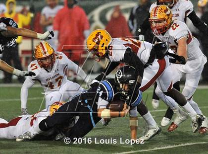 Thumbnail 2 in Bellarmine College Prep vs. Mission Viejo (CIF State Division 1-AA Final) photogallery.