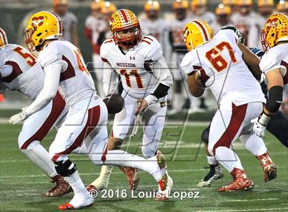 Thumbnail 3 in Bellarmine College Prep vs. Mission Viejo (CIF State Division 1-AA Final) photogallery.