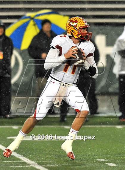 Thumbnail 2 in Bellarmine College Prep vs. Mission Viejo (CIF State Division 1-AA Final) photogallery.