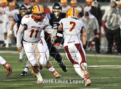 Thumbnail 1 in Bellarmine College Prep vs. Mission Viejo (CIF State Division 1-AA Final) photogallery.