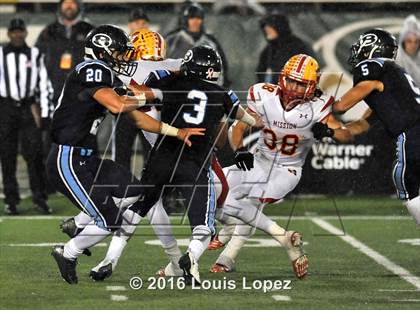 Thumbnail 3 in Bellarmine College Prep vs. Mission Viejo (CIF State Division 1-AA Final) photogallery.