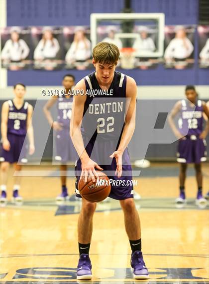 Thumbnail 3 in Dallas Jesuit vs. Denton (Lone Star Classic) photogallery.