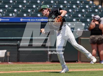 Thumbnail 3 in Gunter vs. Franklin (UIL 3A Baseball Semifinal) photogallery.