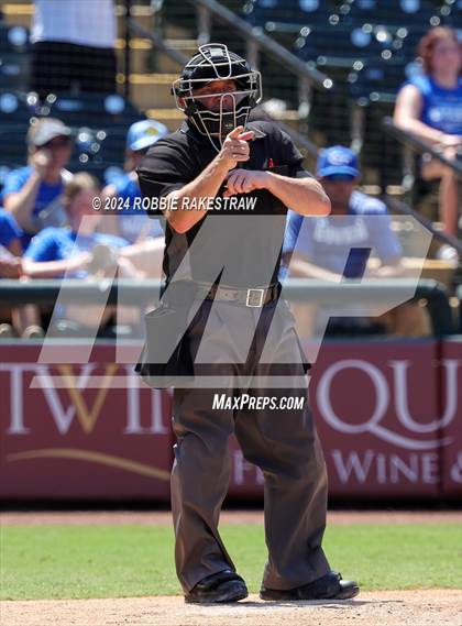 Thumbnail 3 in Gunter vs. Franklin (UIL 3A Baseball Semifinal) photogallery.