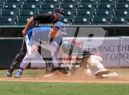 Thumbnail 2 in Gunter vs. Franklin (UIL 3A Baseball Semifinal) photogallery.