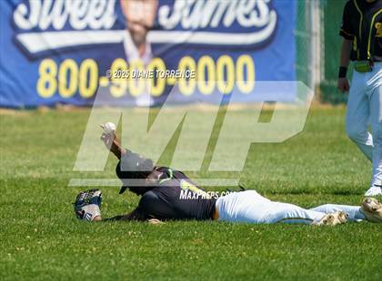 Thumbnail 3 in West Linn vs Foothill (Anaheim Lions Tournament) photogallery.