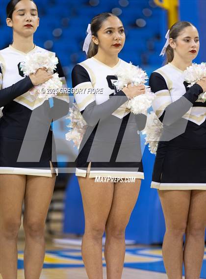 Thumbnail 1 in Servite vs. Loyola photogallery.