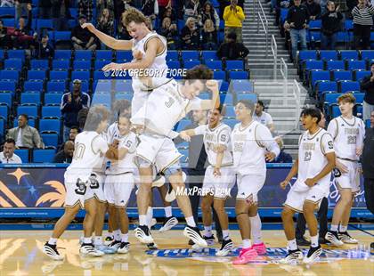 Thumbnail 2 in Servite vs. Loyola photogallery.