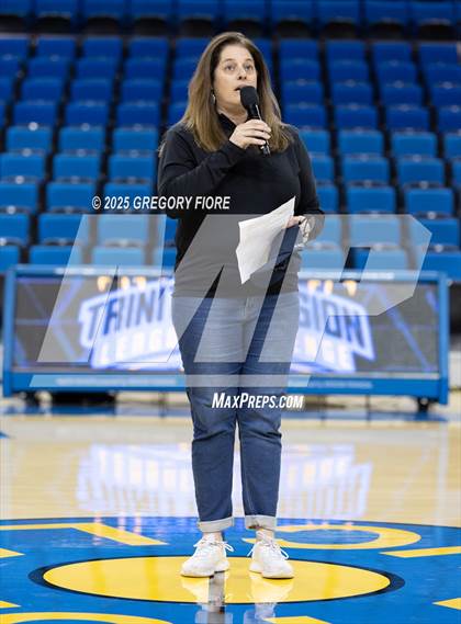 Thumbnail 3 in Servite vs. Loyola photogallery.