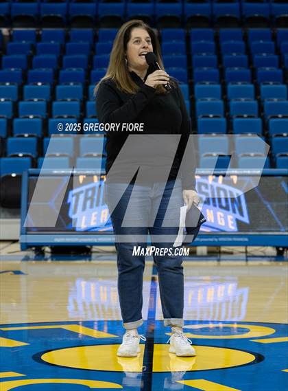 Thumbnail 1 in Servite vs. Loyola photogallery.