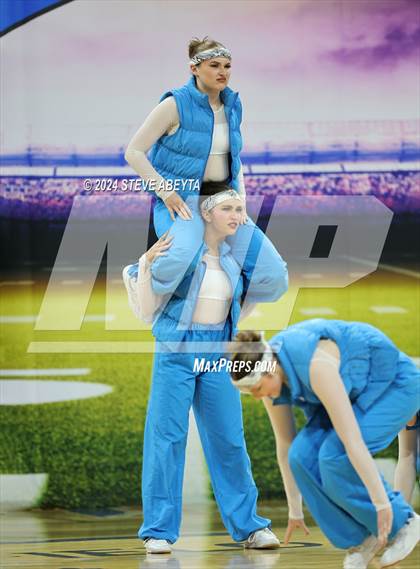 Thumbnail 2 in Fruita Monument (CHSAA 5A State Spirit Championships) photogallery.