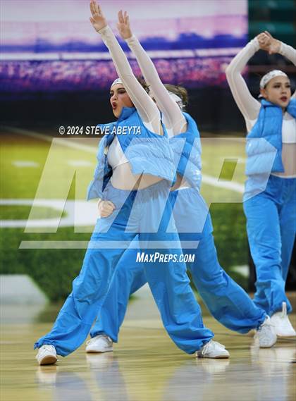 Thumbnail 3 in Fruita Monument (CHSAA 5A State Spirit Championships) photogallery.
