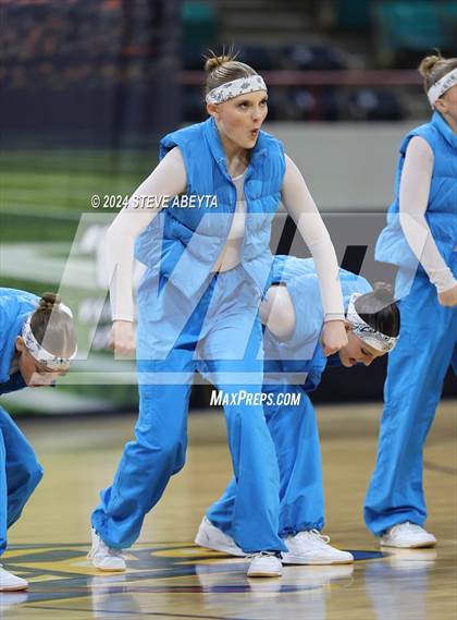Thumbnail 2 in Fruita Monument (CHSAA 5A State Spirit Championships) photogallery.
