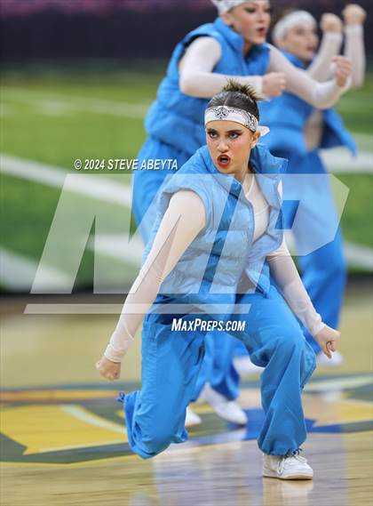 Thumbnail 3 in Fruita Monument (CHSAA 5A State Spirit Championships) photogallery.