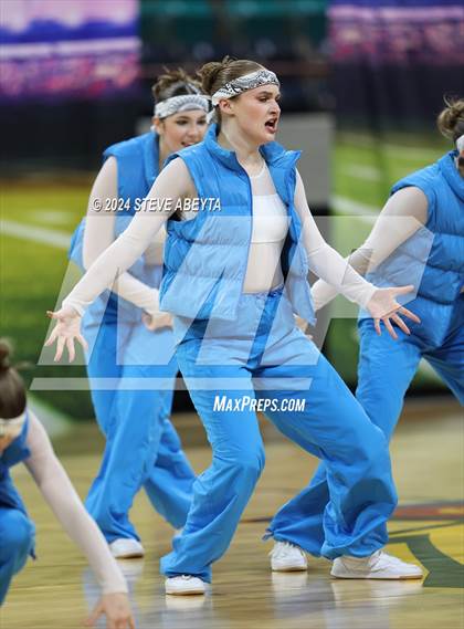 Thumbnail 3 in Fruita Monument (CHSAA 5A State Spirit Championships) photogallery.