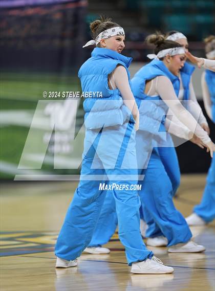 Thumbnail 1 in Fruita Monument (CHSAA 5A State Spirit Championships) photogallery.
