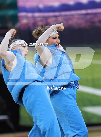 Thumbnail 1 in Fruita Monument (CHSAA 5A State Spirit Championships) photogallery.