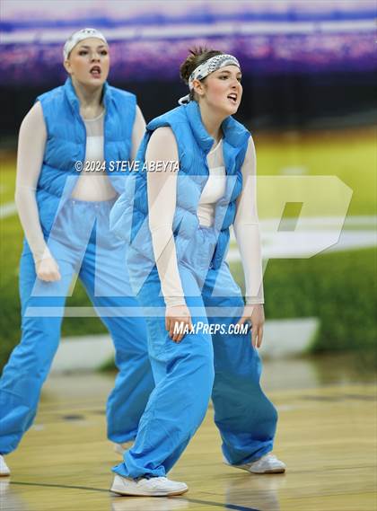 Thumbnail 3 in Fruita Monument (CHSAA 5A State Spirit Championships) photogallery.