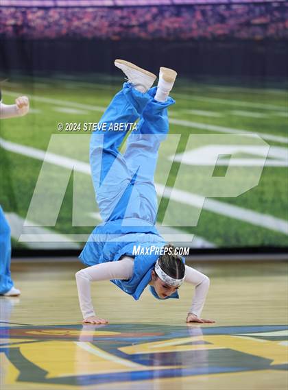 Thumbnail 3 in Fruita Monument (CHSAA 5A State Spirit Championships) photogallery.