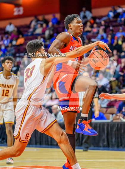 Thumbnail 2 in Bloomfield vs. Granby Memorial (CIAC Class IV Final) photogallery.