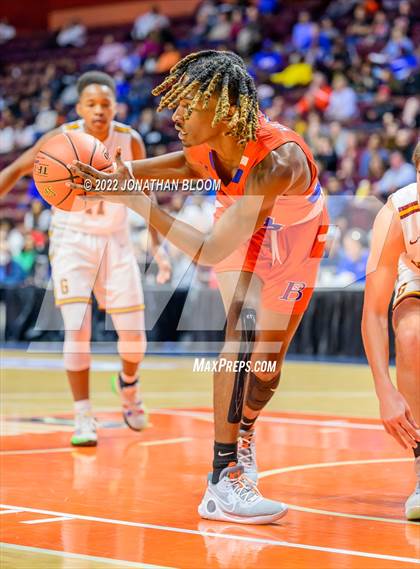 Thumbnail 2 in Bloomfield vs. Granby Memorial (CIAC Class IV Final) photogallery.