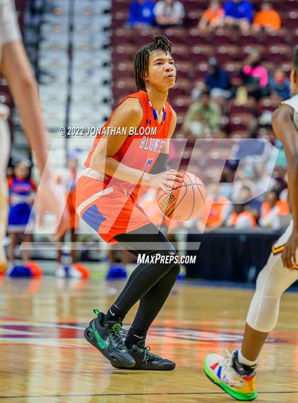 Thumbnail 3 in Bloomfield vs. Granby Memorial (CIAC Class IV Final) photogallery.