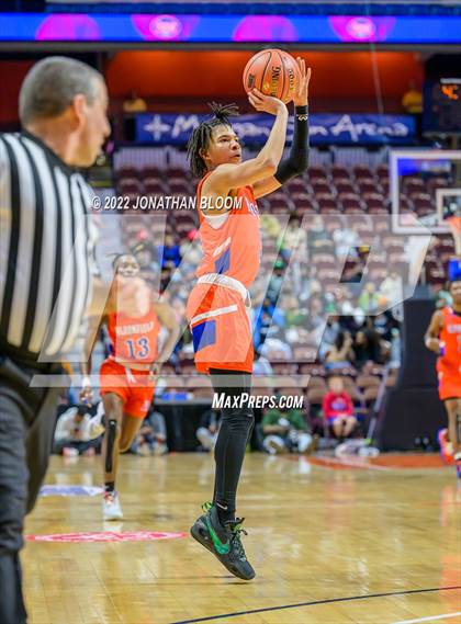 Thumbnail 2 in Bloomfield vs. Granby Memorial (CIAC Class IV Final) photogallery.