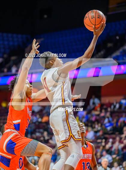 Thumbnail 1 in Bloomfield vs. Granby Memorial (CIAC Class IV Final) photogallery.