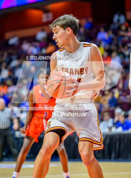 Thumbnail 2 in Bloomfield vs. Granby Memorial (CIAC Class IV Final) photogallery.