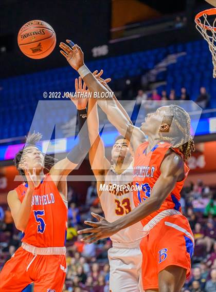 Thumbnail 3 in Bloomfield vs. Granby Memorial (CIAC Class IV Final) photogallery.
