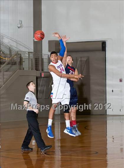 Thumbnail 1 in Northwest vs. Duncanville (Whataburger Tournament) photogallery.