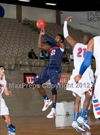 Thumbnail 2 in Northwest vs. Duncanville (Whataburger Tournament) photogallery.