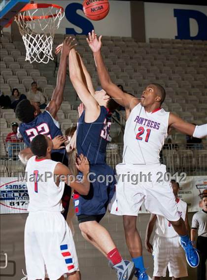 Thumbnail 3 in Northwest vs. Duncanville (Whataburger Tournament) photogallery.