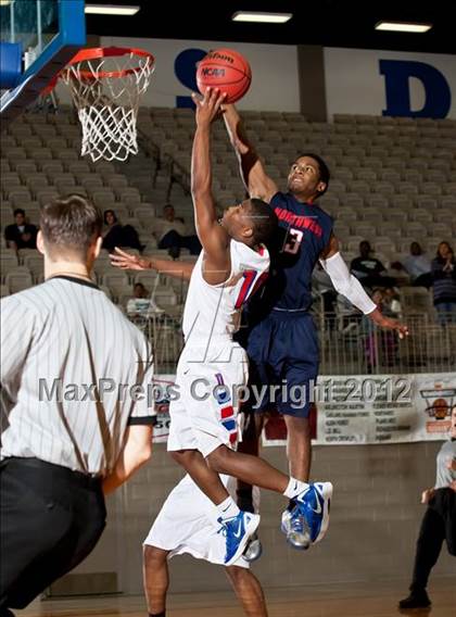 Thumbnail 2 in Northwest vs. Duncanville (Whataburger Tournament) photogallery.