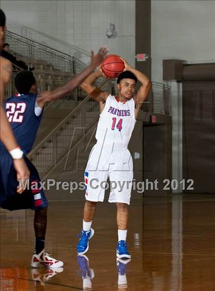 Thumbnail 1 in Northwest vs. Duncanville (Whataburger Tournament) photogallery.