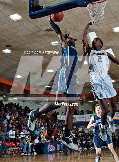 Thumbnail 3 in Dorman vs. Keenan (Chick-Fil-A Classic) photogallery.