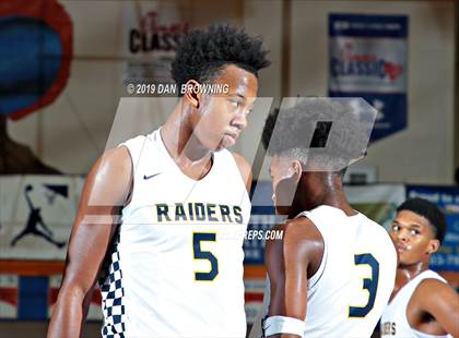 Thumbnail 3 in Dorman vs. Keenan (Chick-Fil-A Classic) photogallery.
