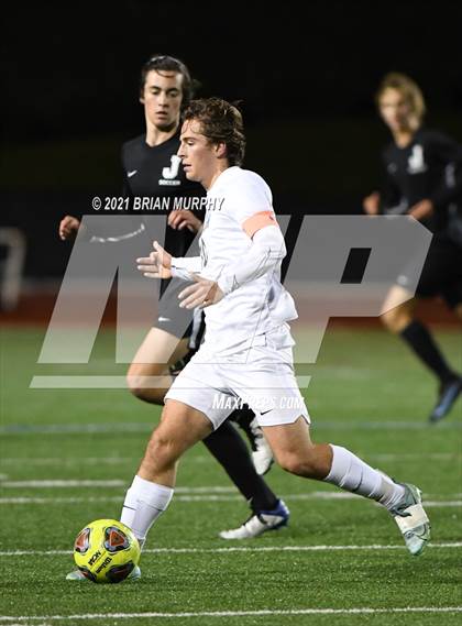 Thumbnail 3 in West Linn vs. Jesuit (OSAA 6A Semifinal) photogallery.