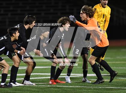 Thumbnail 3 in West Linn vs. Jesuit (OSAA 6A Semifinal) photogallery.