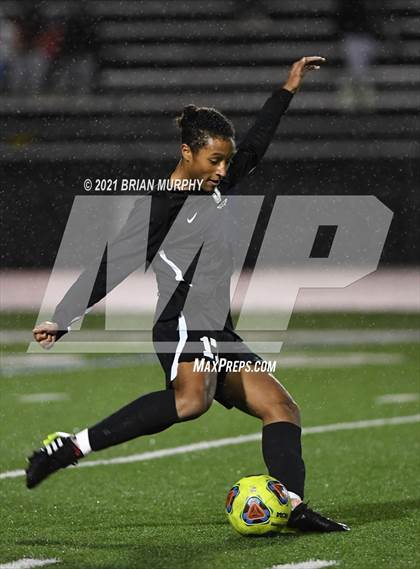 Thumbnail 1 in West Linn vs. Jesuit (OSAA 6A Semifinal) photogallery.