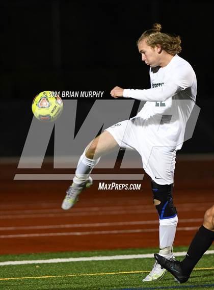 Thumbnail 3 in West Linn vs. Jesuit (OSAA 6A Semifinal) photogallery.