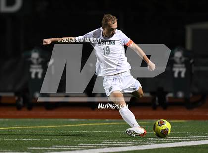 Thumbnail 1 in West Linn vs. Jesuit (OSAA 6A Semifinal) photogallery.