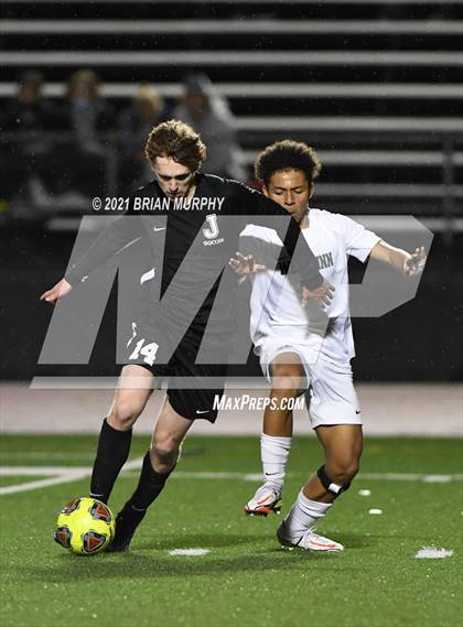 Thumbnail 2 in West Linn vs. Jesuit (OSAA 6A Semifinal) photogallery.